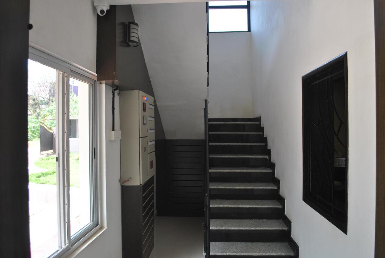 Daswal B&B Hotel Madikeri Exterior photo
